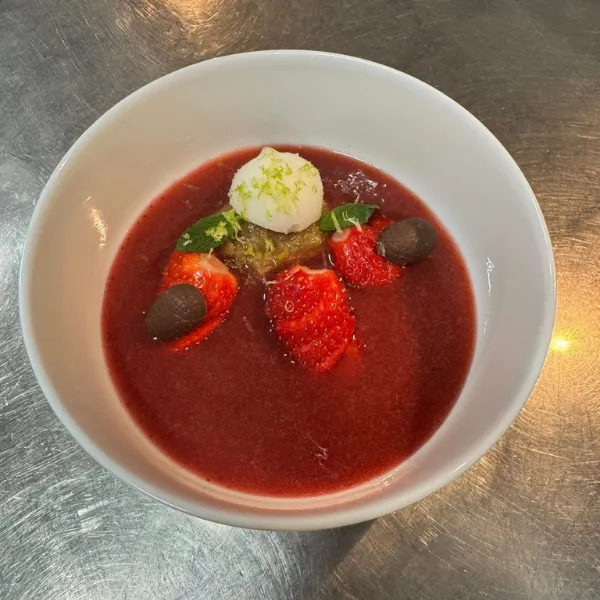 soupe de fraises Au Bon Accueil à salperwick