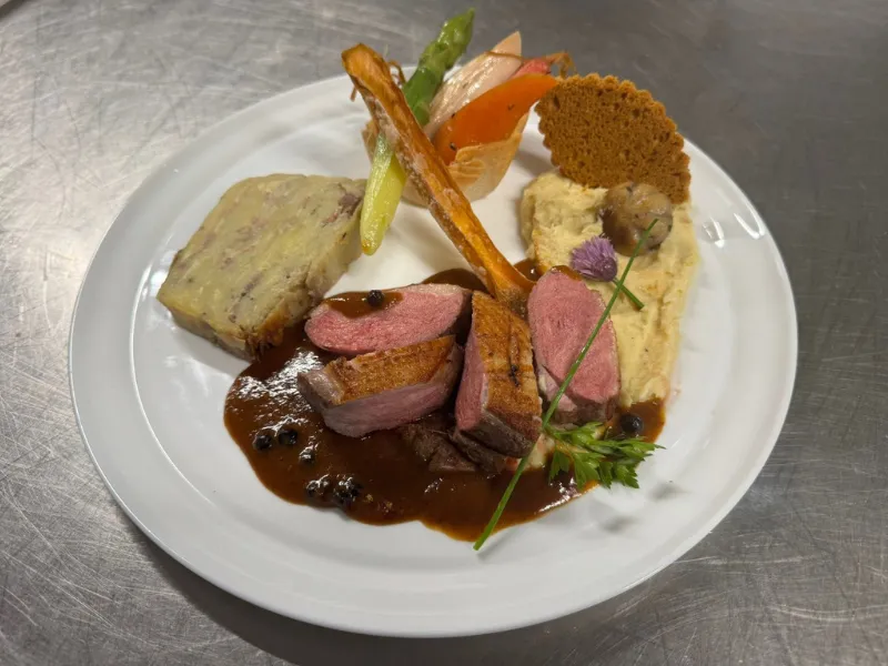 plat copieux Estaminet Au Bon Accueil à Salperwick (62)